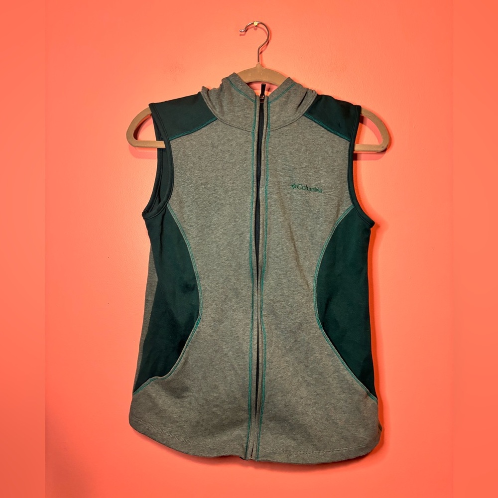 Colombia Hooded Vest